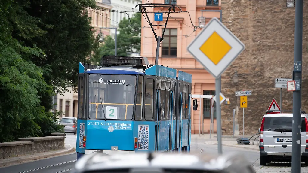 Im-Landkreis-Goerlitz-und-dem-oestlichen-Landkreis-Bautzen-muessen-Fahrgaeste-kuenftig-mehr-fuer-Nahverkehrstickets-bezahlen-Archivbild