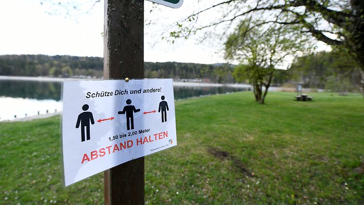 Rund um Garmisch-Partenkirchen gelten die gängigen Abstandsregeln. Darüber hinaus werden in der bayerischen Gemeinde wieder die Sicherheitsmaßnahmen verschärft.