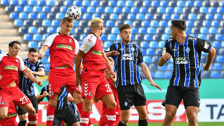 Der SC Freiburg tat sich gegen Drittligist Waldhof Mannheim äußerst schwer in der ersten Runde des DFB-Pokals.