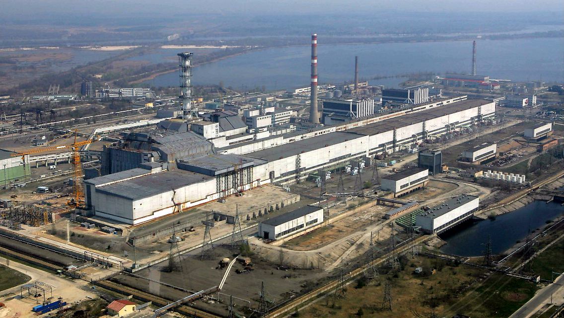 Blick auf das Kernkraftwerk Tschernobyl (Archivbild von April 2006).
