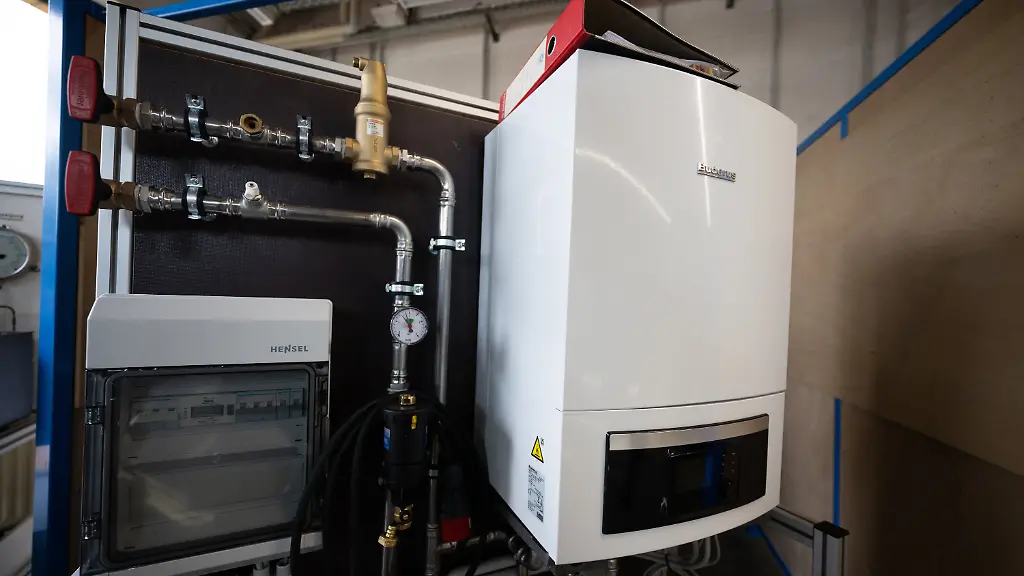 d7058595b18f998dc5b9f1bab848212f