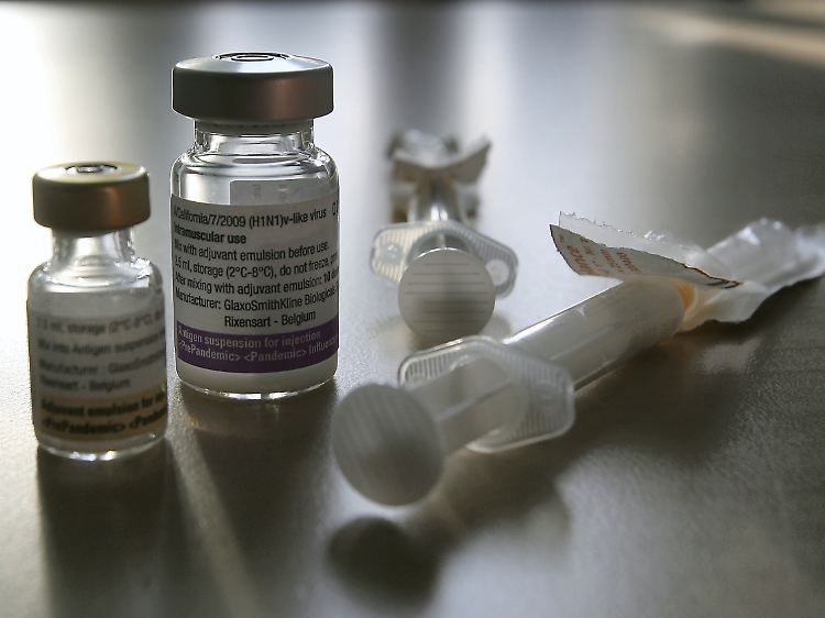 Die Klinik hatte dem Gericht zufolge ein Interesse daran, ihre Mitarbeiter möglichst umfänglich zu impfen, um die Funktionsfähigkeit des Betriebes und die Versorgung der Bevölkerung sicherzustellen.