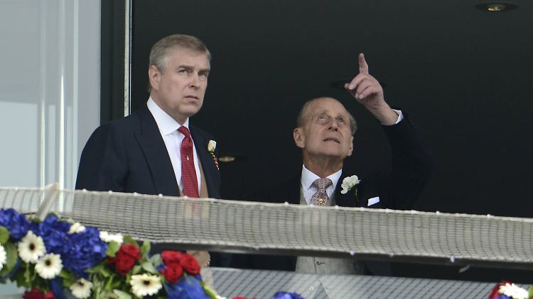 Darf seinen Vater am 100. Geburtstag höchstens privat treffen: Prinz Andrew (l.)