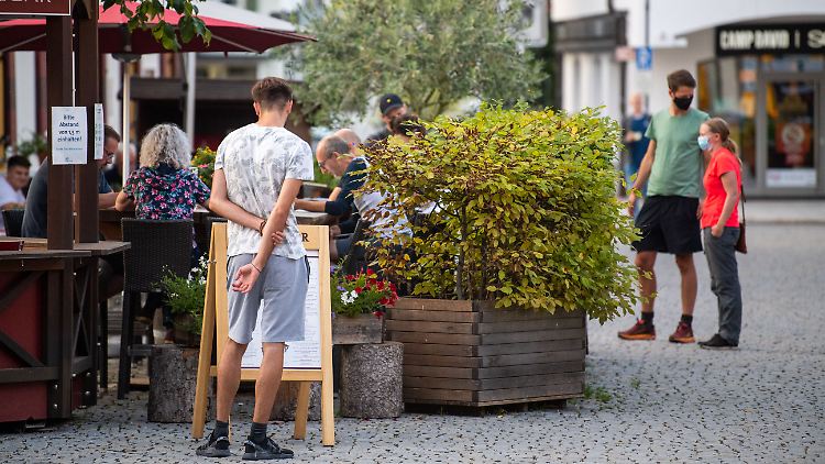 Garmisch-Partenkrichen kann aufatmen: Nur drei von rund 740 Getesteten sind ebenfalls infiziert.