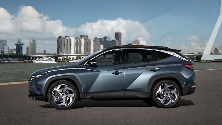 Scharfe Kanten im Blech, wie man sie so schon lange nicht mehr gesehen hat, prägen den Hyundai Tucson.