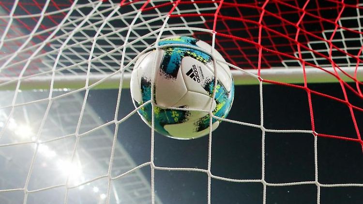 Gleich 37-mal schlug der Ball im Tor ein. 