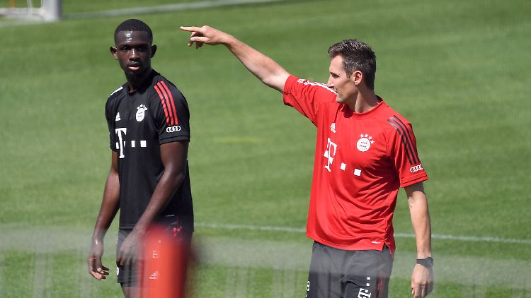 Miroslav Klose wird künftig nicht mehr beim FC Bayern die Ansagen machen.