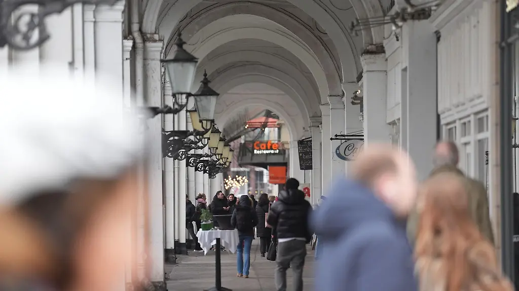 Mehr-Menschen-als-im-Vorjahreszeitraum-haben-die-Hansestadt-im-Januar-besucht-Archivbild