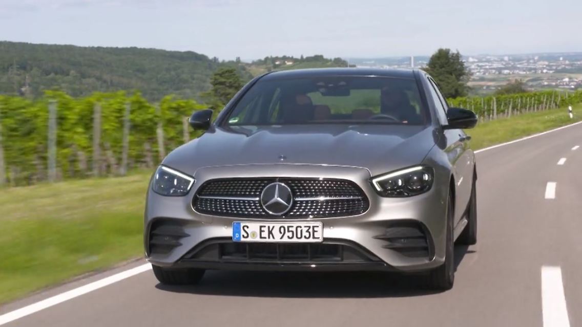 Mercedes E-Klasse.JPG