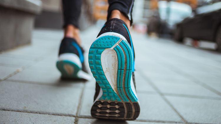 Das sind die besten Laufschuhe im Frühling für Hobby-Läufer und Jogging-Einsteiger.