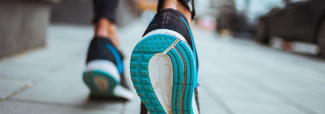 Das sind die besten Laufschuhe im Frühling für Hobby-Läufer und Jogging-Einsteiger.