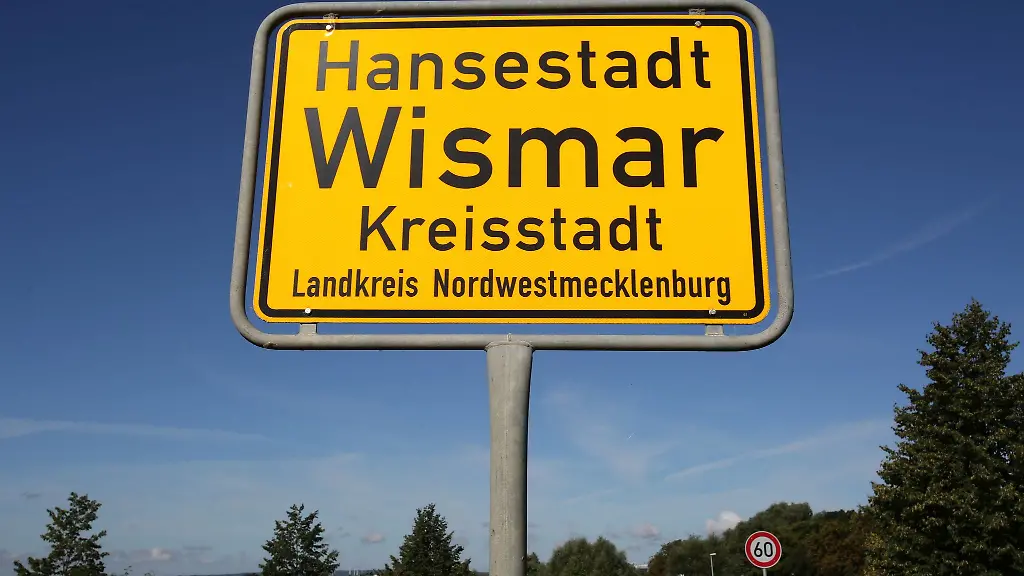 In-Wismar-ist-ein-Boot-gekentert