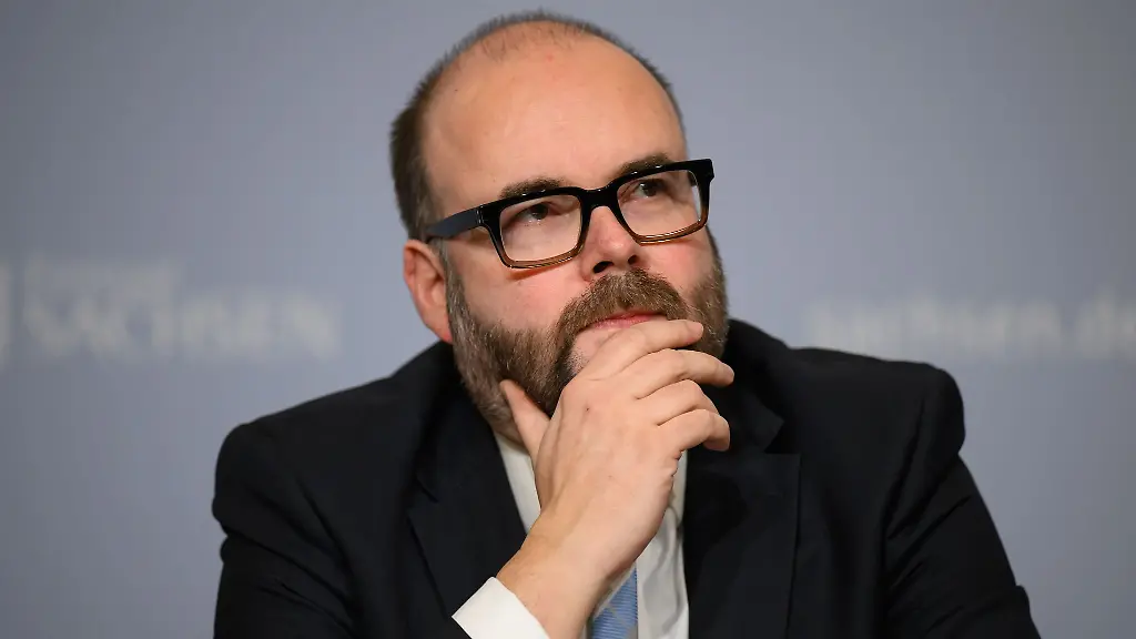 Sachsens-Finanzminister-haelt-Schulden-nur-fuer-Investitionen-in-die-Infrastruktur-vertretbar-Archivbild