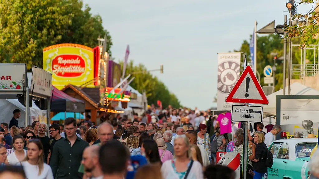 Feiern-wie-sonst-in-einigen-hessischen-Kommunen-ist-das-in-der-beginnenden-Festsaison-nicht-moeglich