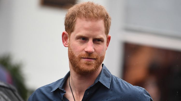 Harry möchte gerne mit seiner kleinen Familie spontan von A nach B fliegen können.