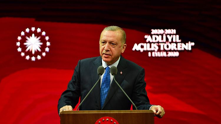 Seit der Entdeckung reicher Gasvorkommen im östlichen Mittelmeer gibt es Streit zwischen der Türkei und Griechenland.