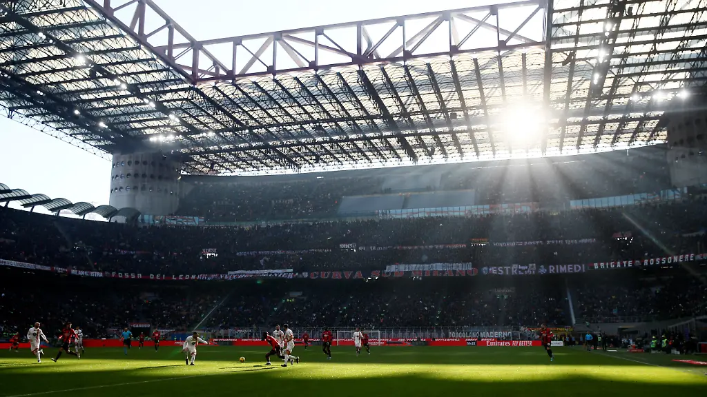 2023-12-17T145544Z-1863969986-UP1EJCH0ZW85M-RTRMADP-3-SOCCER-ITALY-MIL-MNZ-REPORT