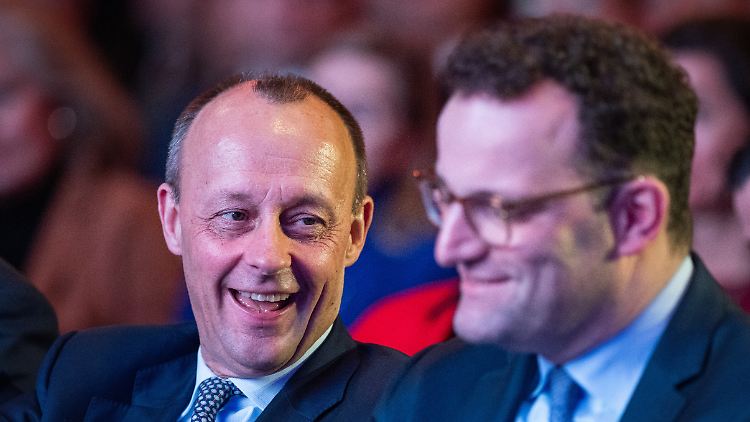 Friedrich Merz steht nach seinen Äußerungen zu einem schwulen Bundeskanzler in der Kritik.