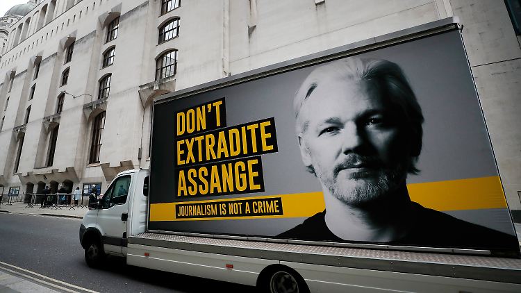 Seine Unterstützer fordern, Assange unter keinen Umständen an die USA auszuliefern.