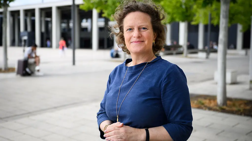 Die-BER-Chefin-dringt-auf-eine-Abschaffung-der-Luftverkehrssteuer