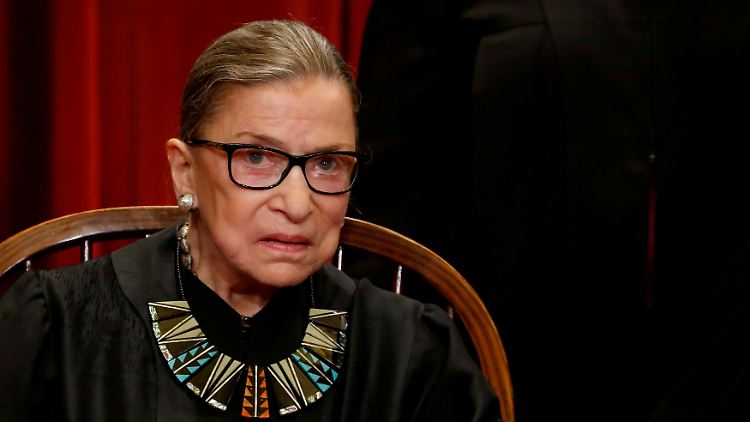 2020-09-19T005507Z_657869941_RC2B1J9N2R4M_RTRMADP_3_USA-COURT-GINSBURG.JPG