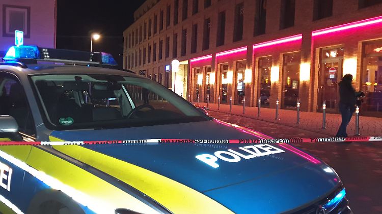 Zunächst war die Polizei von einer 25-jährigen Verdächtigen ausgegangen.