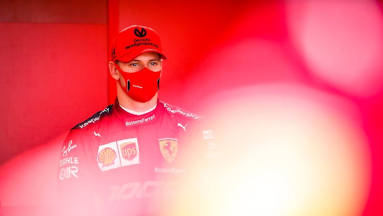 Mick Schumacher steigt wohl schon bald auf.