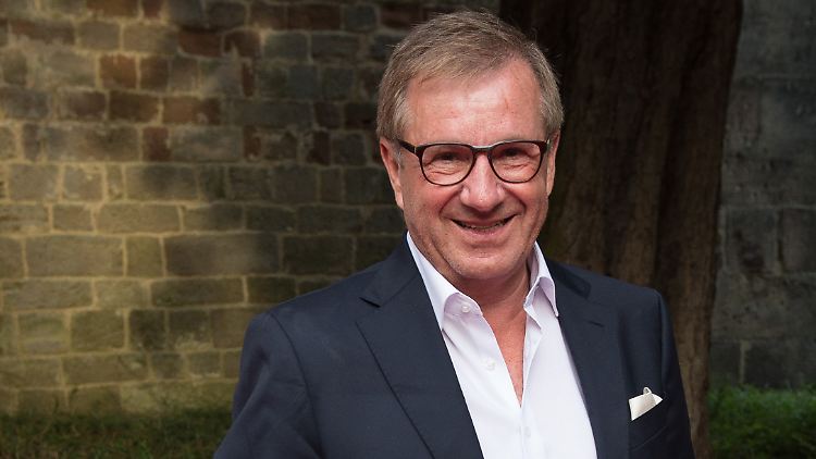 Will künftig trotz Rente "irgendwas im Fernsehen" machen: Jan Hofer.