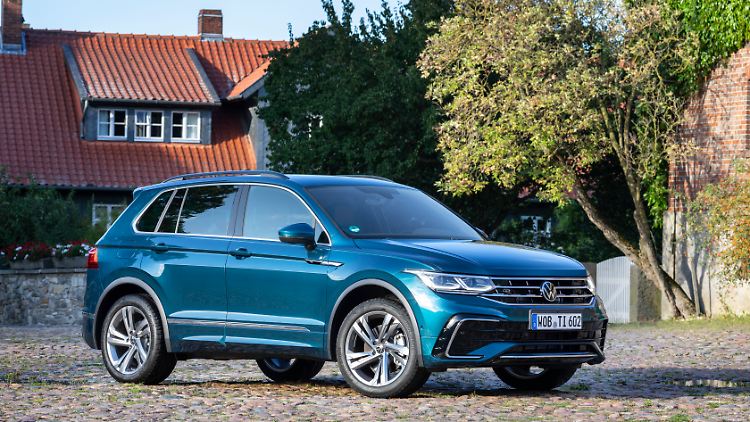 Die Designer haben das Gesicht des Tiguan ein wenig verändert.