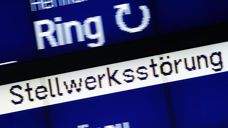 Nun heißt es geduldig warten: Die gefürchtete "Störung im Betriebsablauf" kommt häufiger vor als vor zehn Jahren.