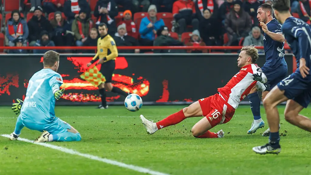 Benedict-Hollerbach-hatte-im-Hinspiel-fuer-Union-Berlin-getroffen