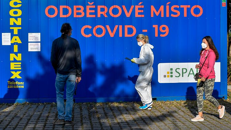 In Tschechien ist das Coronavirus mit voller Wucht zurückgekehrt.