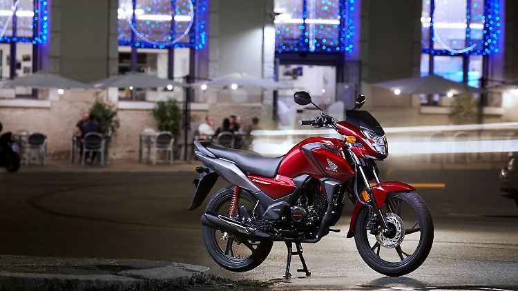 Lediglich 117 Kilogramm wiegt die neue Honda CB 125F noch.