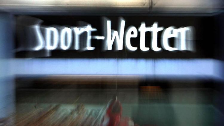 Sportwetten können Menschen große Schäden zufügen.