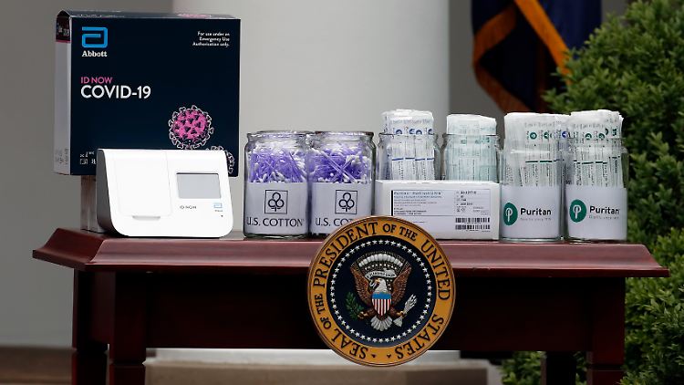 Es ist Wahlkampf: Trump verspricht Millionen Schnelltests für Risikogruppen.