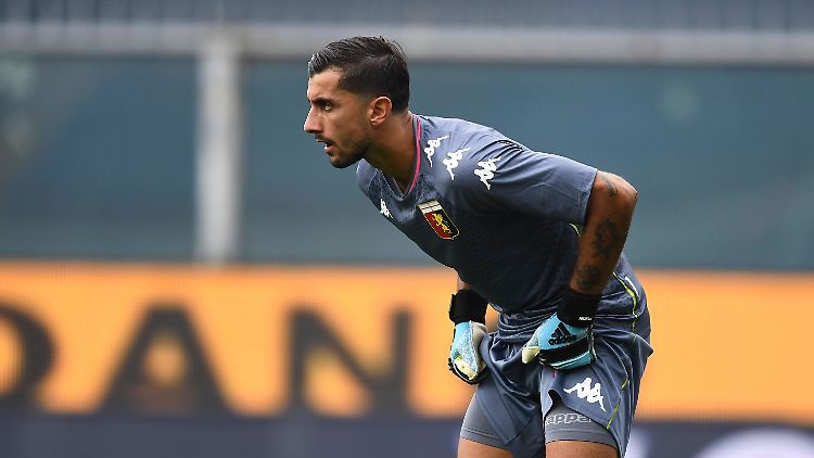 Mattia Perin war der erste Infizierte beim CFC Genua.