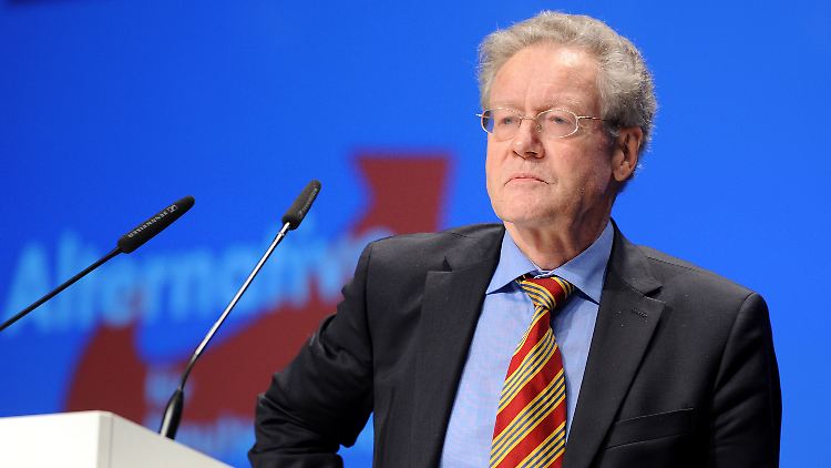 Zuletzt war Adam in der AfD-nahen Desiderius-Erasmus-Stiftung aktiv.