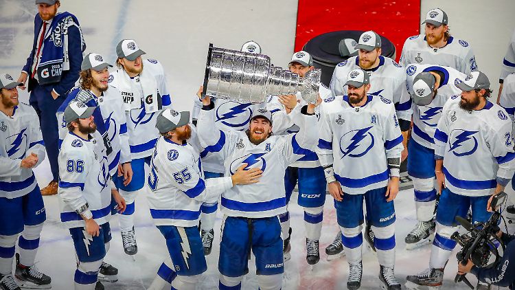 Hedman und sein Team triumphieren in der NHL.