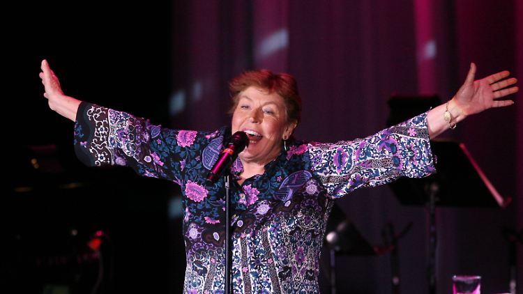 Wegen einer Demenzerkrankung hatte Helen Reddy - hier 2014 - sich vor Längerem zurückgezogen.