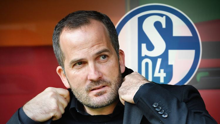 Manuel Baum muss beim FC Schalke erstmal eine noch andauernde Horror-Serie stoppen.