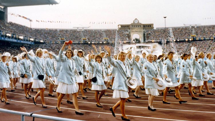 Die Mannschaft des wiedervereinigten Deutschlands bei den Olympischen Spielen 1992 in Barcelona.