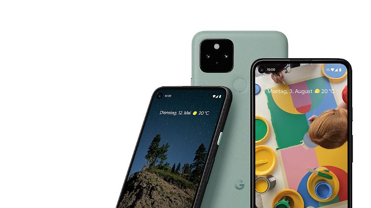 Das Google Pixel 5 (Mitte) mit seinen günstigeren Brüdern Pixel 4a und Pixel 4a 5G.