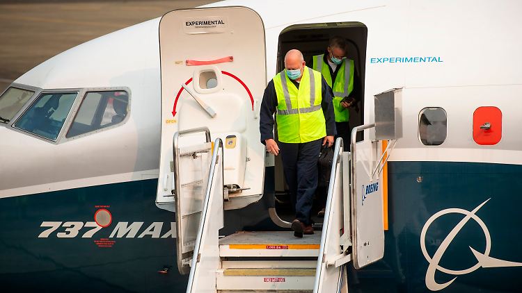 FAA-Chef Dickson zeigte sich nach dem Testflug zufrieden.