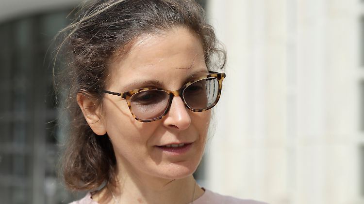 Bronfman hält noch immer zu Sektengründer Raniere. 