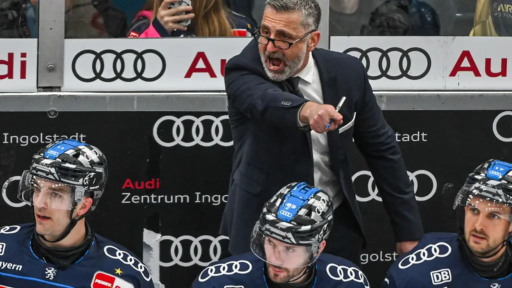 Trainer-Mark-French-und-der-ERC-Ingolstadt-fuehren-im-Playoff-Viertelfinale-mit-2-0