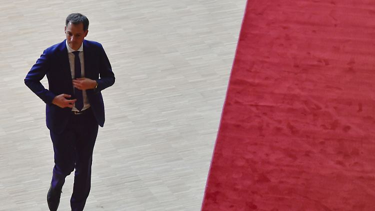 Frisch vereidigt zum EU-Gipfel: Für Belgiens Ministerpräsident Alexander De Croo ein ereignisreicher Tag.