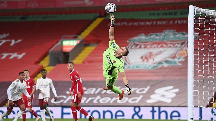 Leno hat Arsenal gegen Liverpool den Weg ins Viertelfinale des Liga-Pokals geebnet.