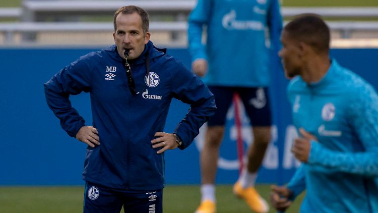 Manuel Baum muss sich als Trainer von Schalke 04 erstmal beweisen.