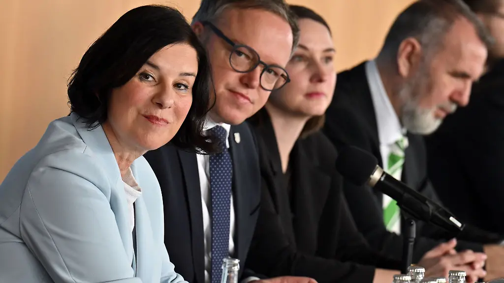 Thueringer-Wirtschaft-soll-wieder-flott-gemacht-werden