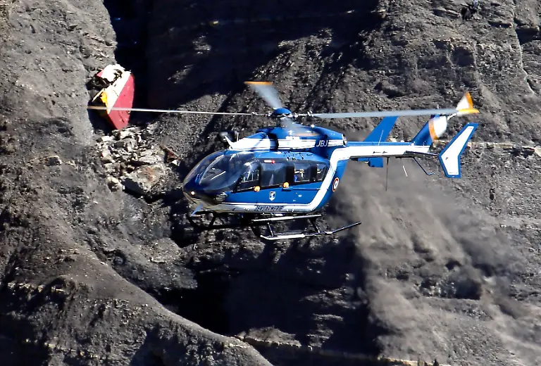 2015-03-27T120000Z-711579105-PM1EB3R16FD01-RTRMADP-3-FRANCE-CRASH